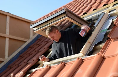 Pose de fenêtres de toit Velux à Estréelles